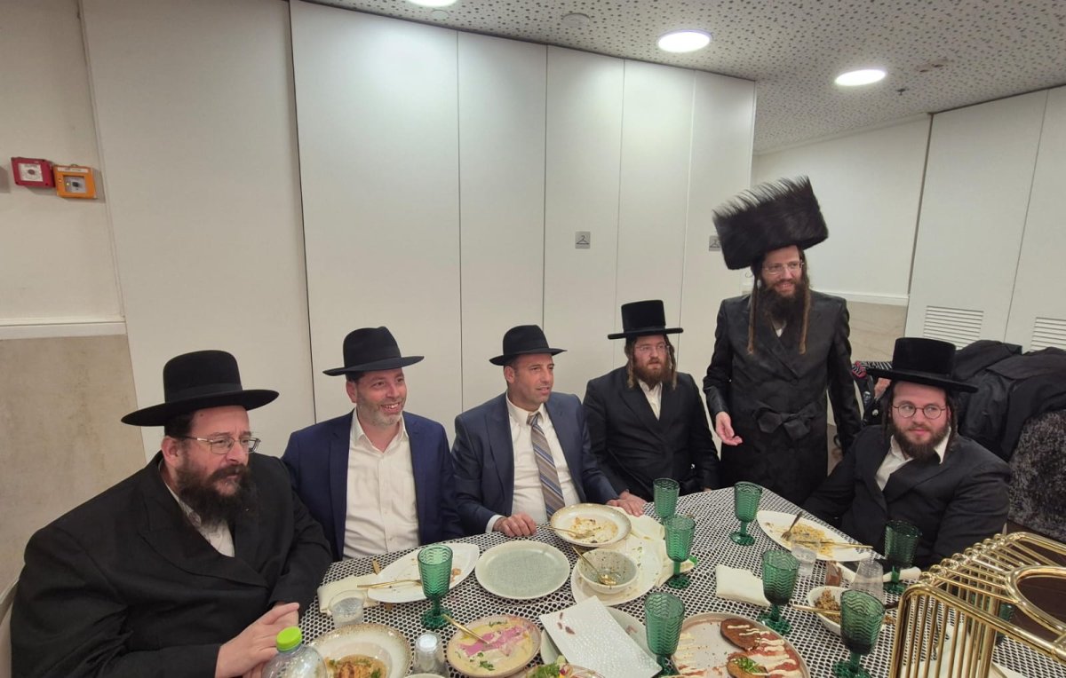 באדיבות המצלם