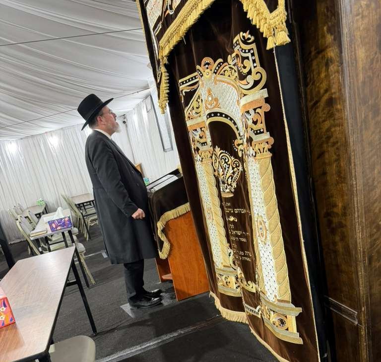 באדיבות המצלם
