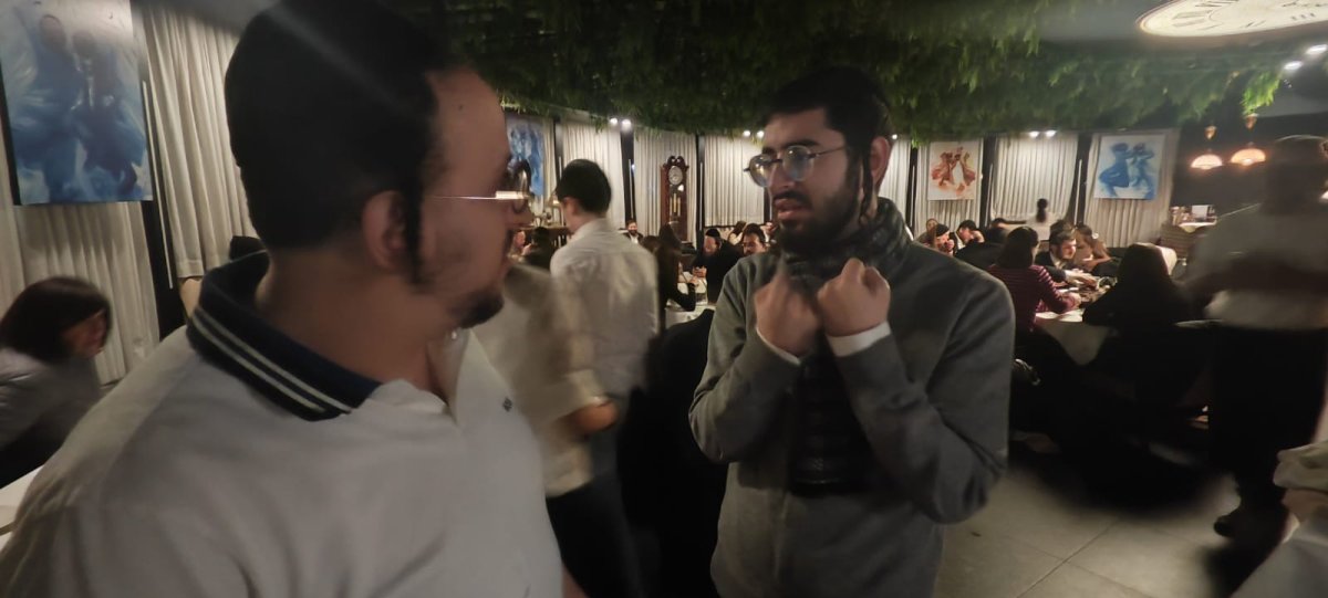באדיבות המצלם