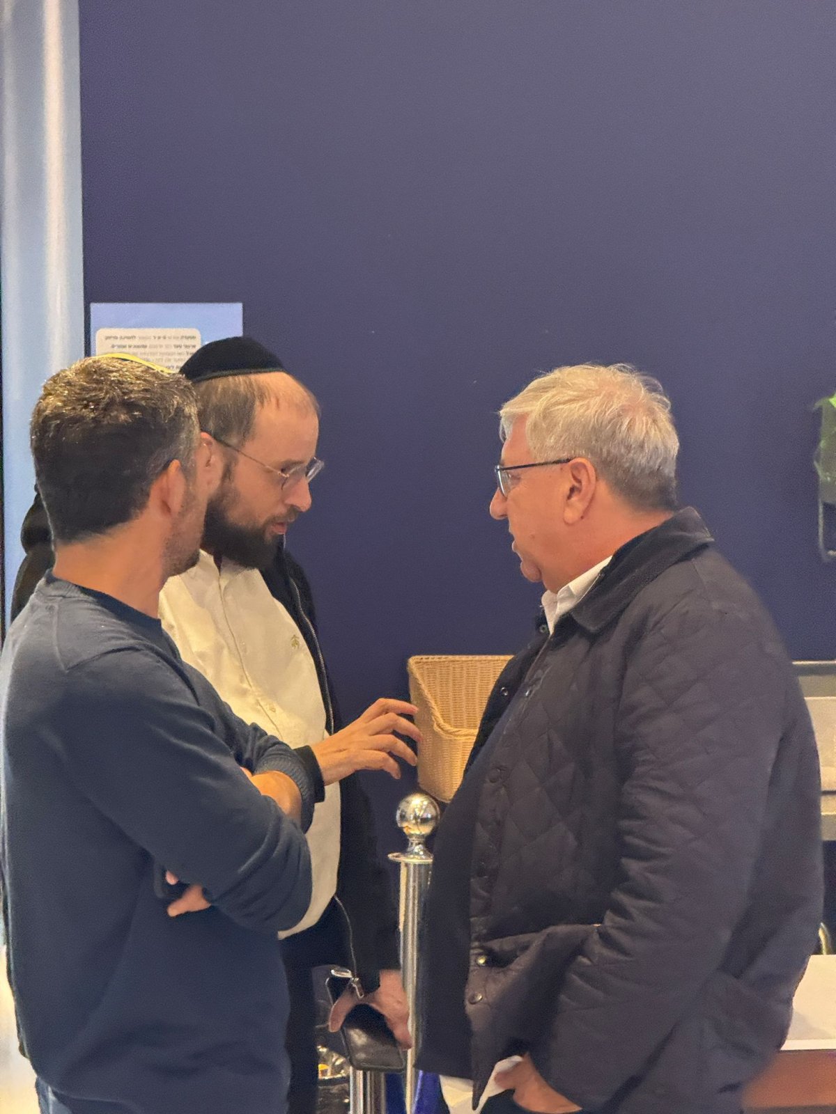 באדיבות המצלם