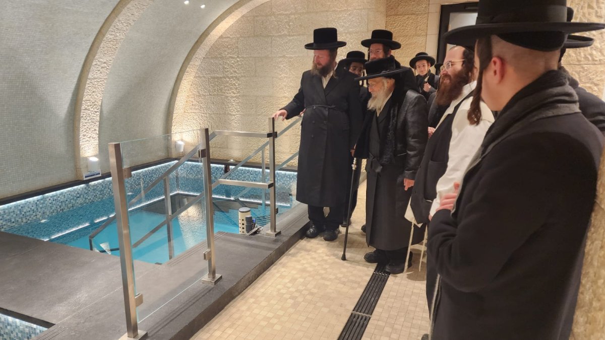 באדיבות המצלם