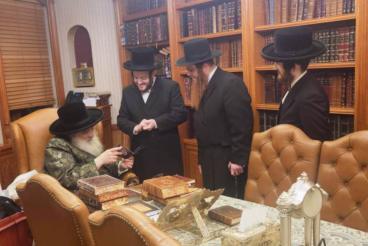 באדיבות המצלם