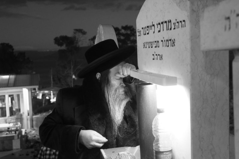 מ. אדלר