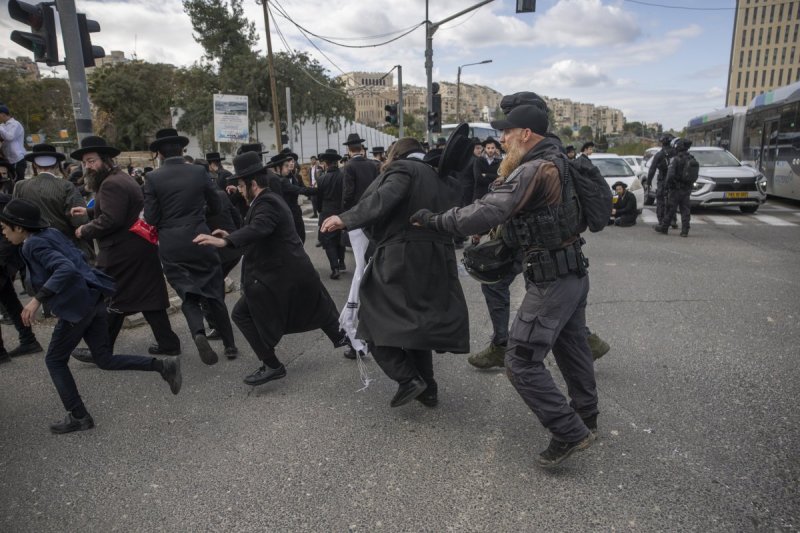 חיים גולדברג, פלאש 90