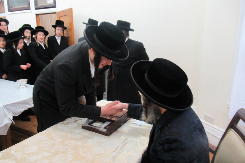 מ.א נוימן
