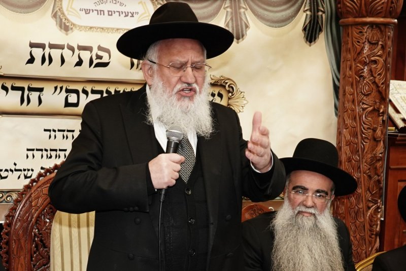 אבי מנצור