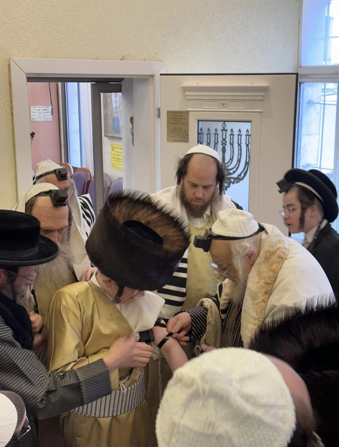באדיבות המצלם
