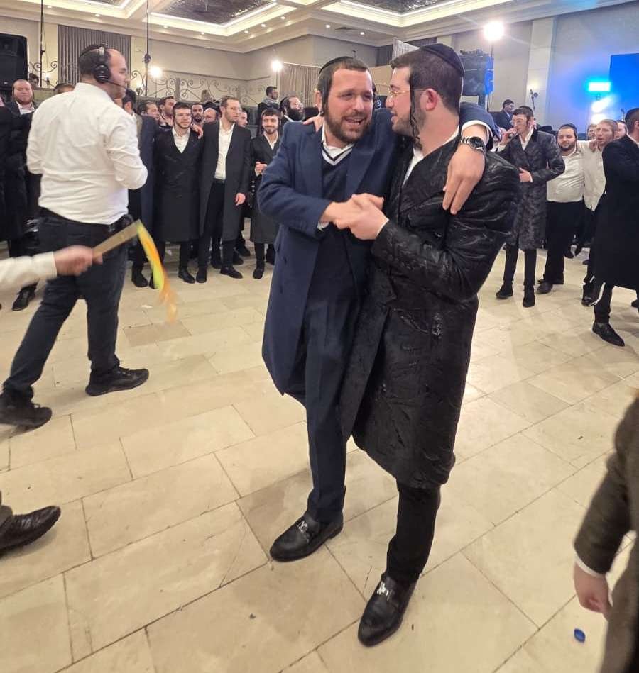 באדיבות המצלם