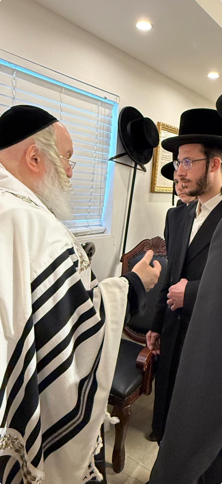 באדיבות המצלם