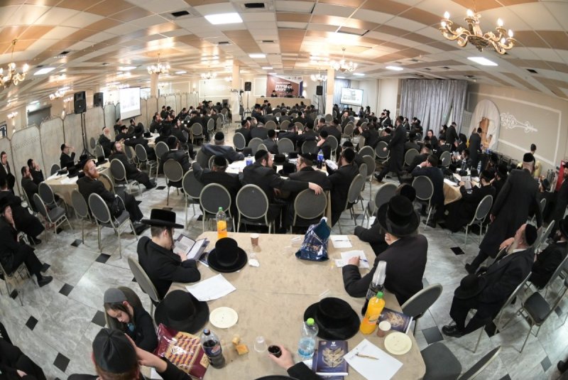 יחצ