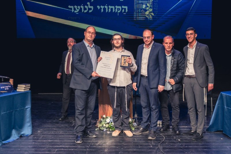 באדיבות המצלם