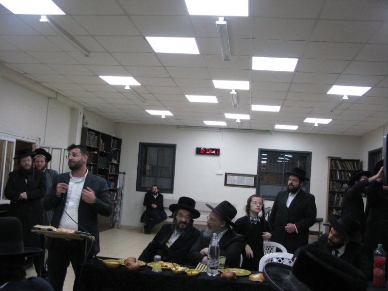 באדיבות המצלם