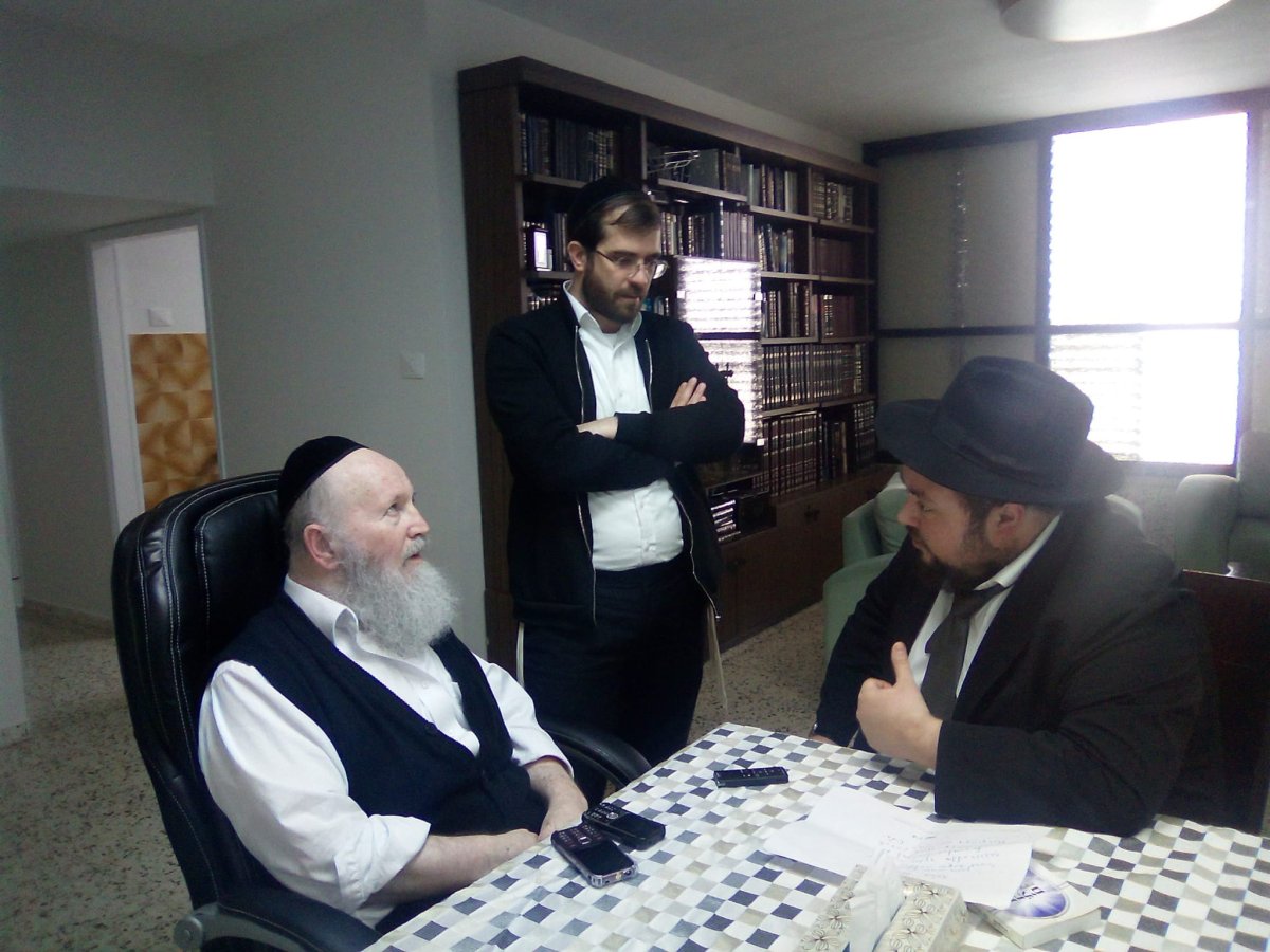 באדיבות המצלם
