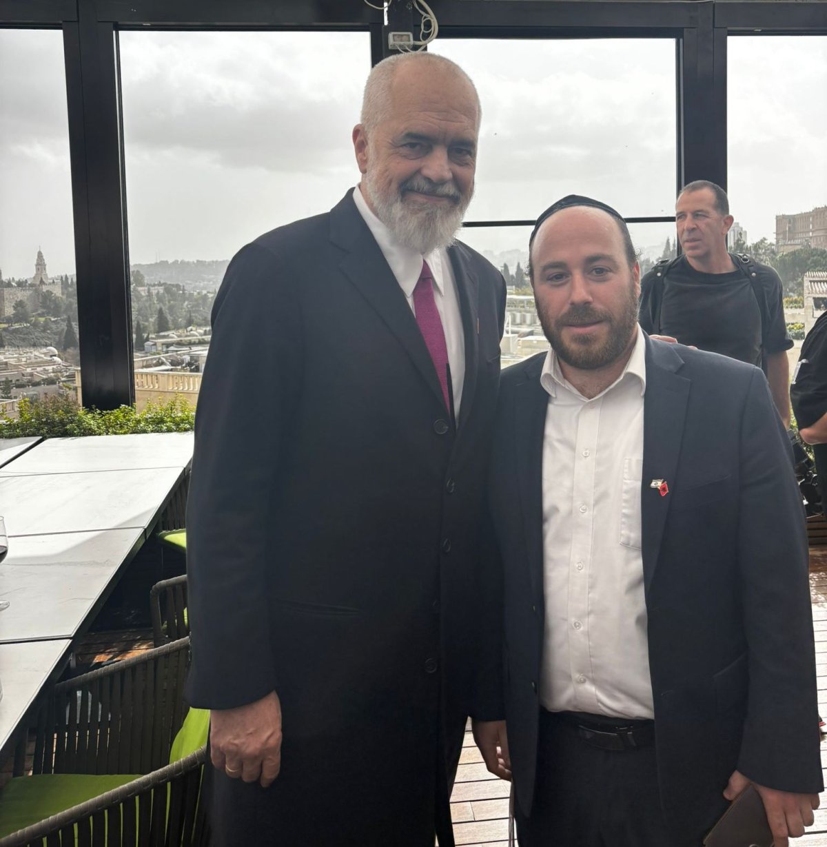 באדיבות המצלם