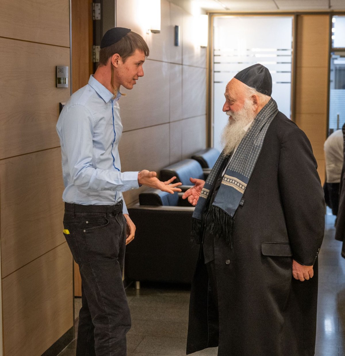 באדיבות המצלם