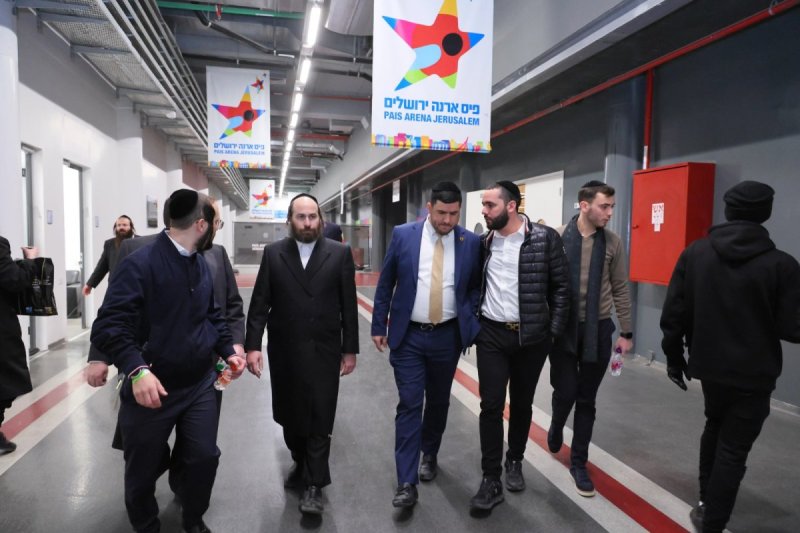 יעקב נחומי, אריאל אוחנה, אברהם כהן