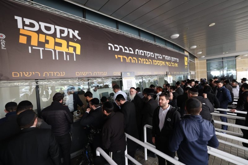 יעקב נחומי, אריאל אוחנה, אברהם כהן