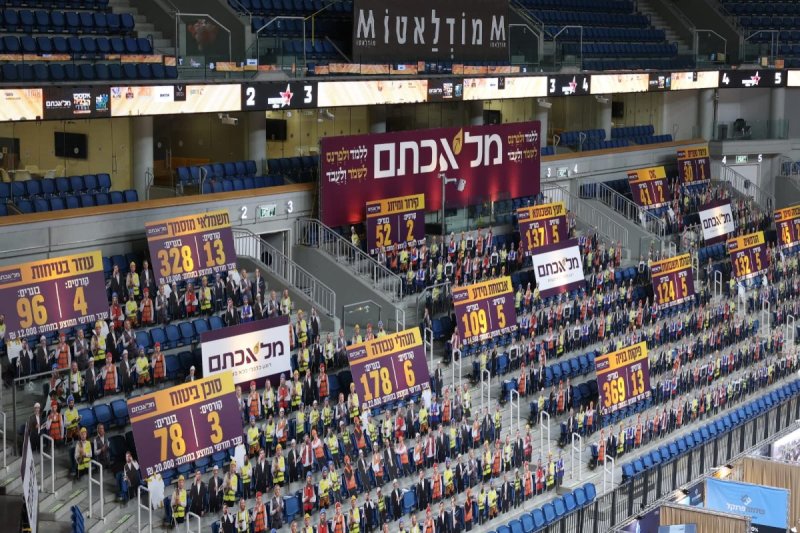 יעקב נחומי, אריאל אוחנה, אברהם כהן
