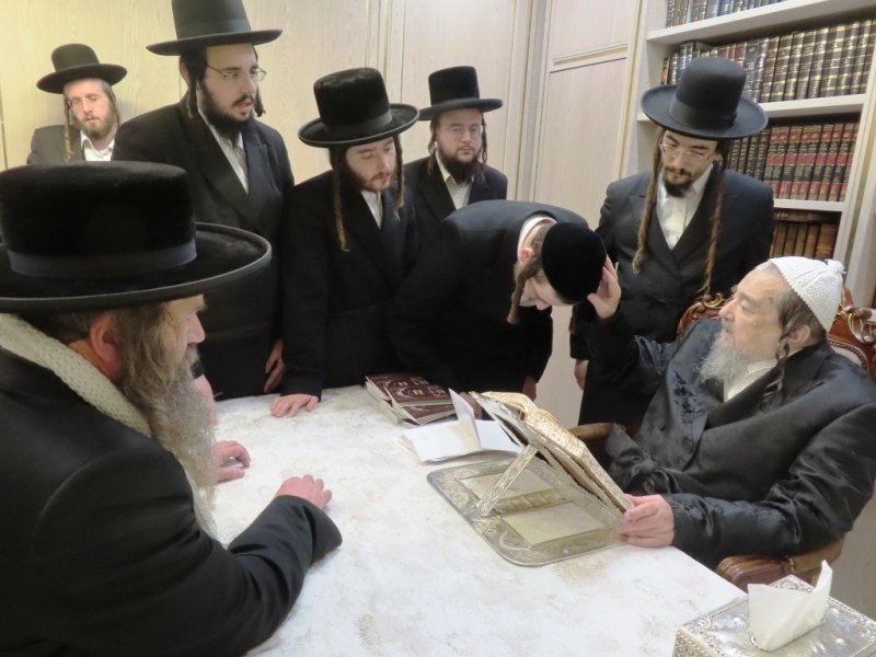 באדיבות המצלם