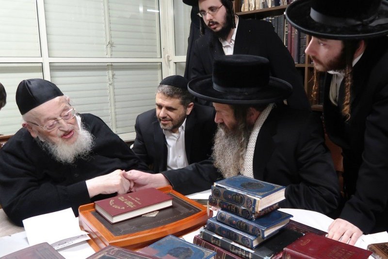 באדיבות המצלם