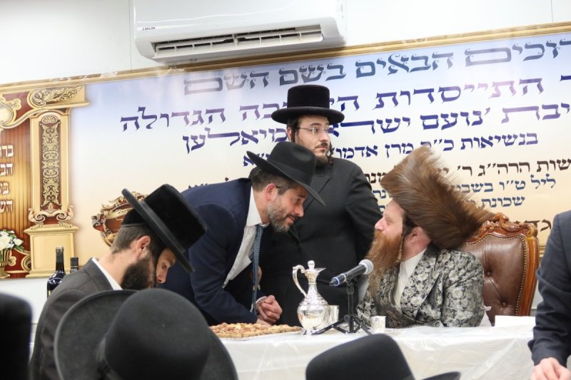 באדיבות המצלם