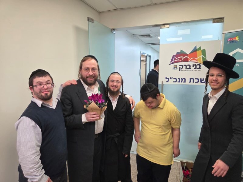 יחצ