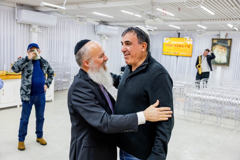 מנדי טויטו