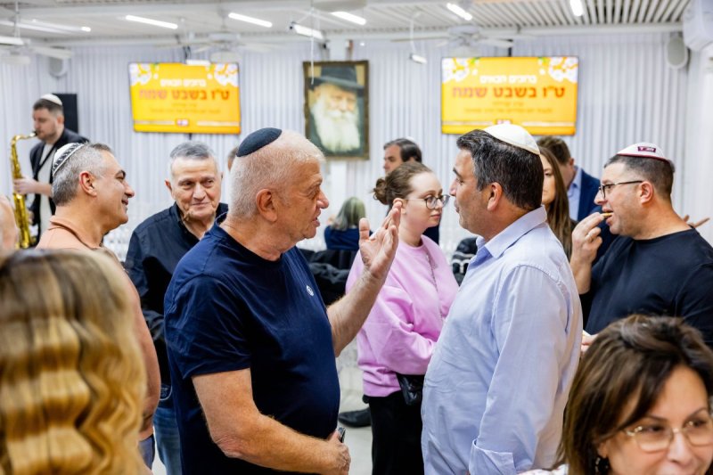מנדי טויטו