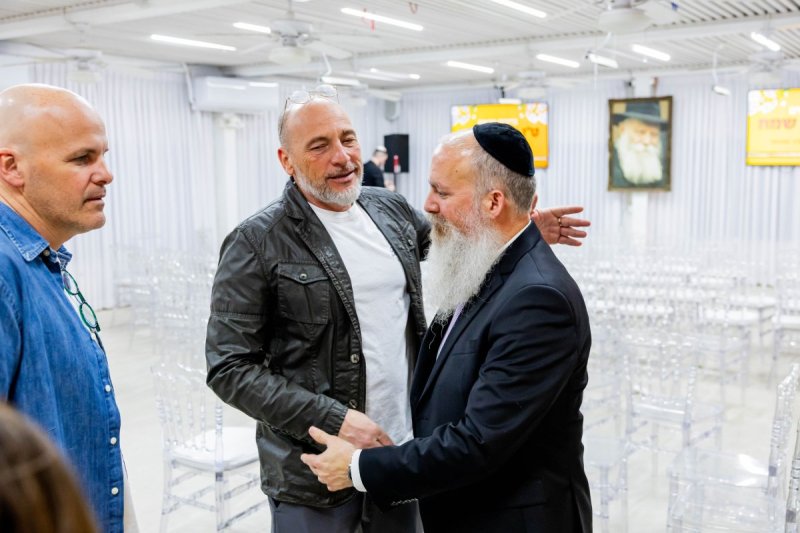 מנדי טויטו