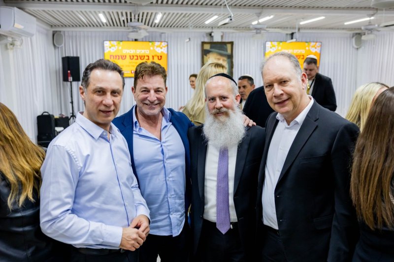 מנדי טויטו