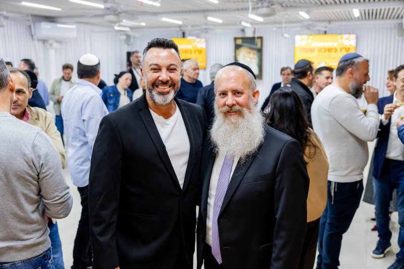 מנדי טויטו