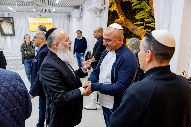 מנדי טויטו