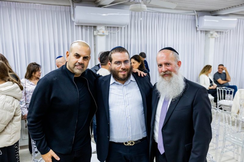 מנדי טויטו