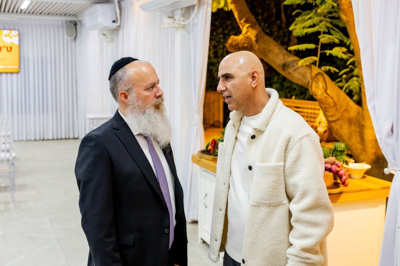 מנדי טויטו