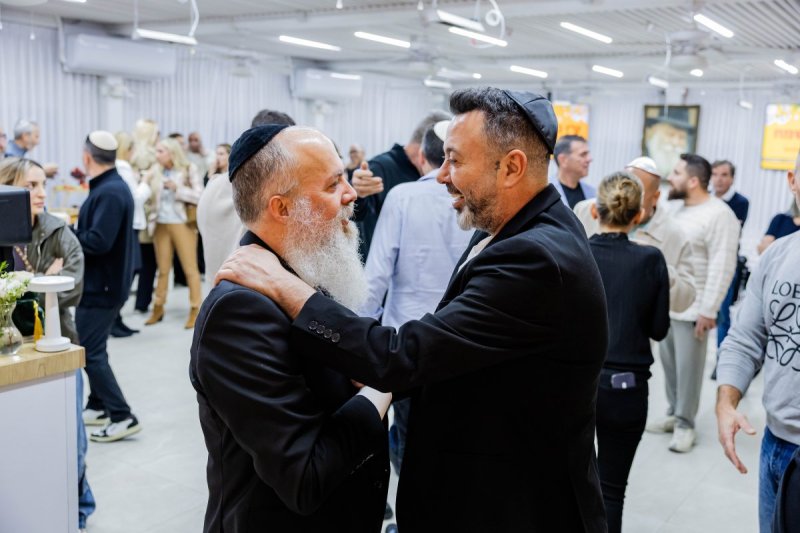 מנדי טויטו