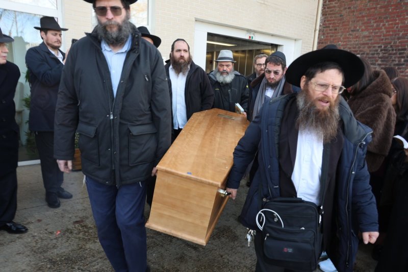 מרדכי לובעצקי