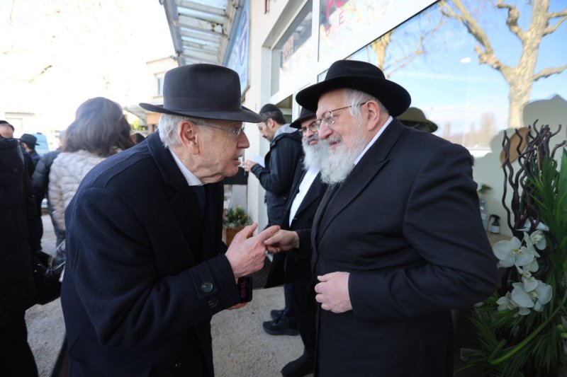 מרדכי לובעצקי