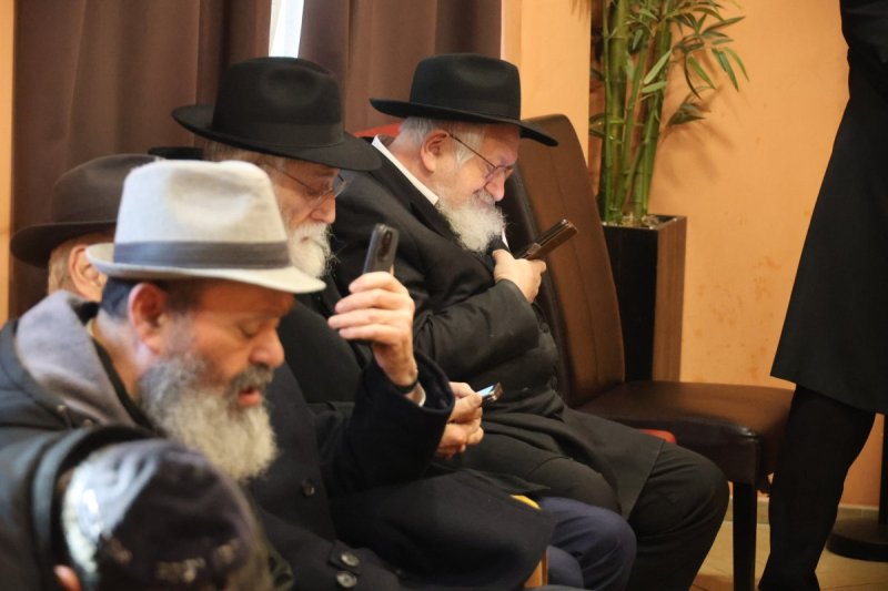 מרדכי לובעצקי