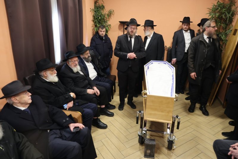 מרדכי לובעצקי