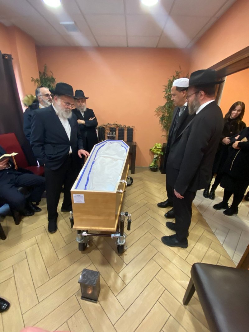 מרדכי לובעצקי
