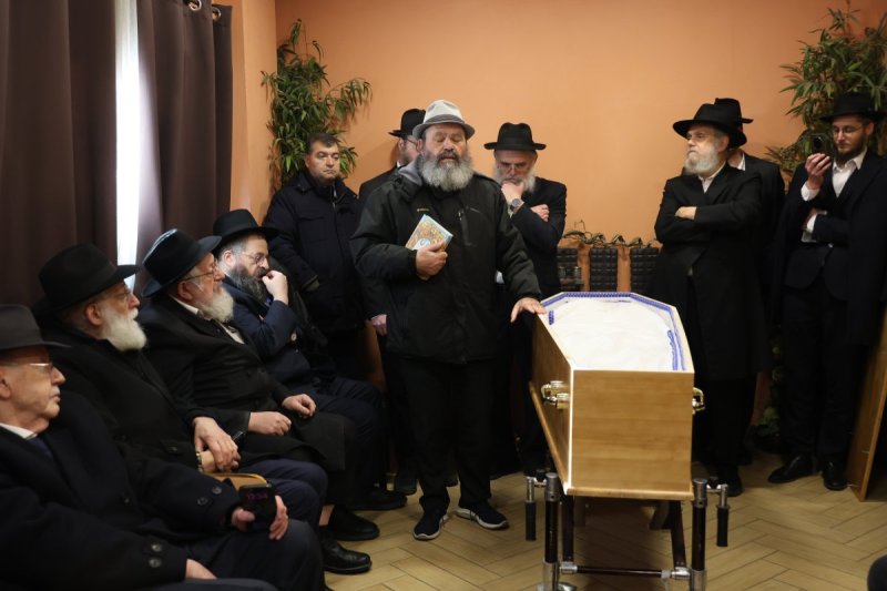 מרדכי לובעצקי