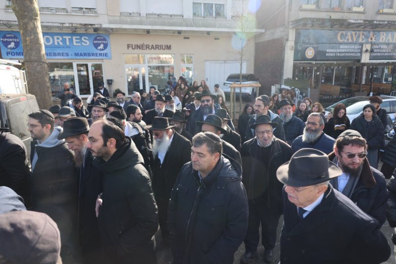 מרדכי לובעצקי