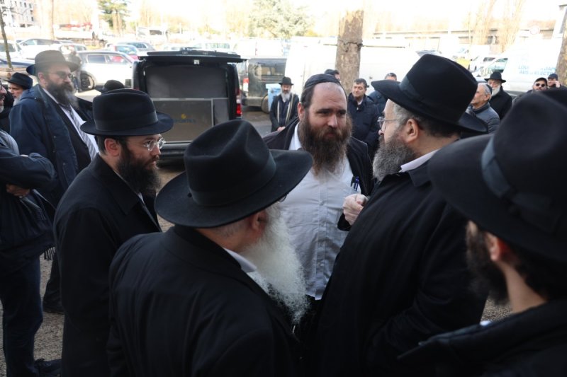 מרדכי לובעצקי
