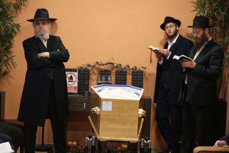 מרדכי לובעצקי
