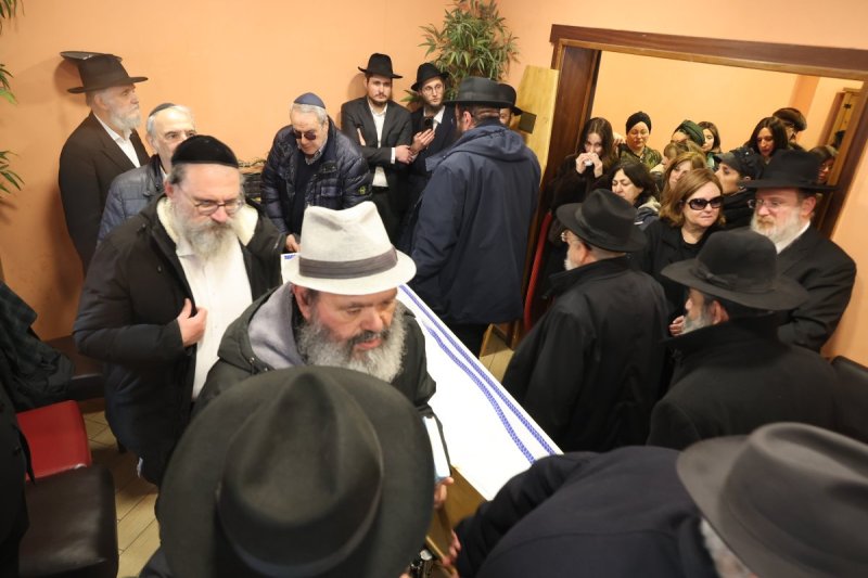 מרדכי לובעצקי
