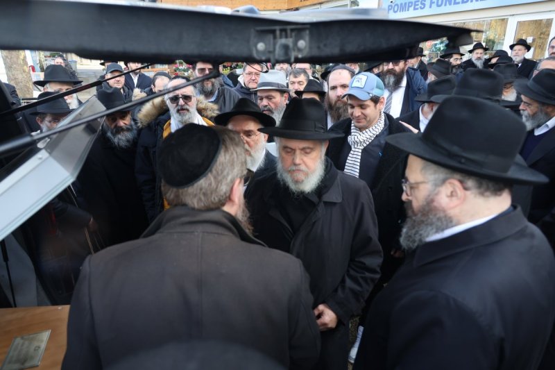 מרדכי לובעצקי