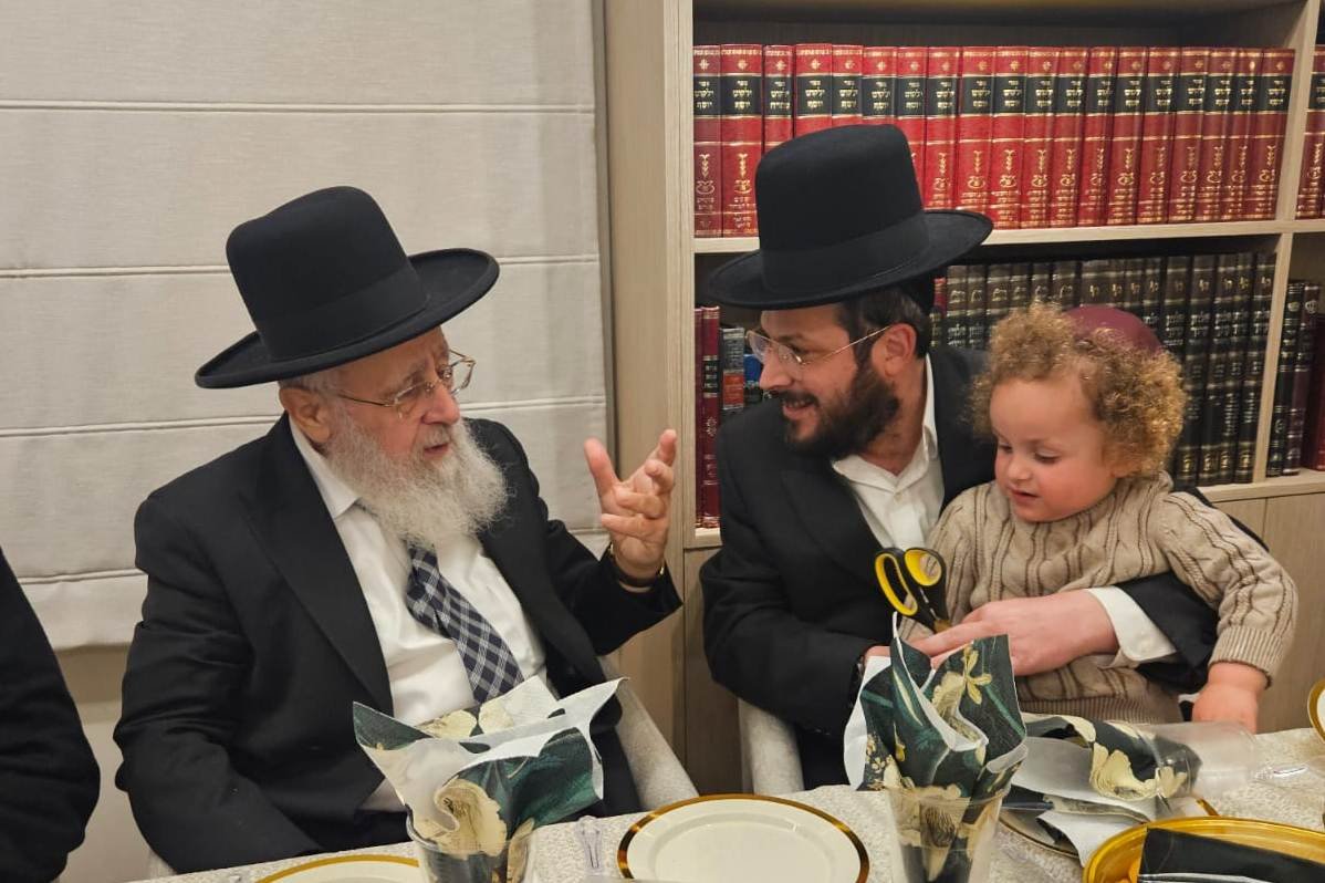 באדיבות המצלם