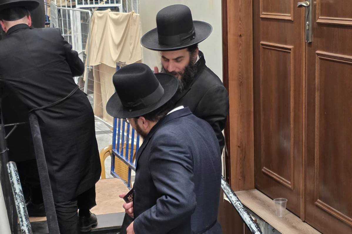 באדיבות המצלם