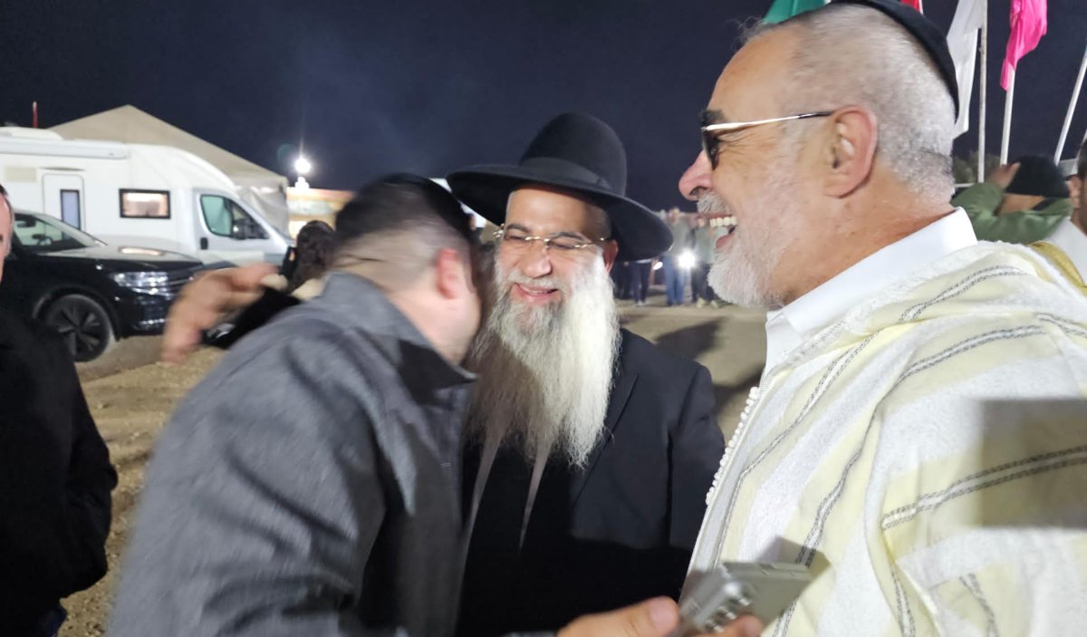באדיבות המצלם