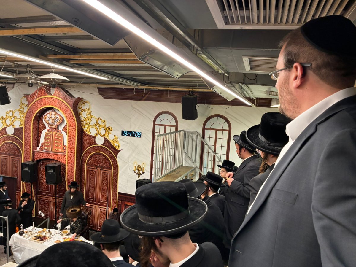 באדיבות המצלם